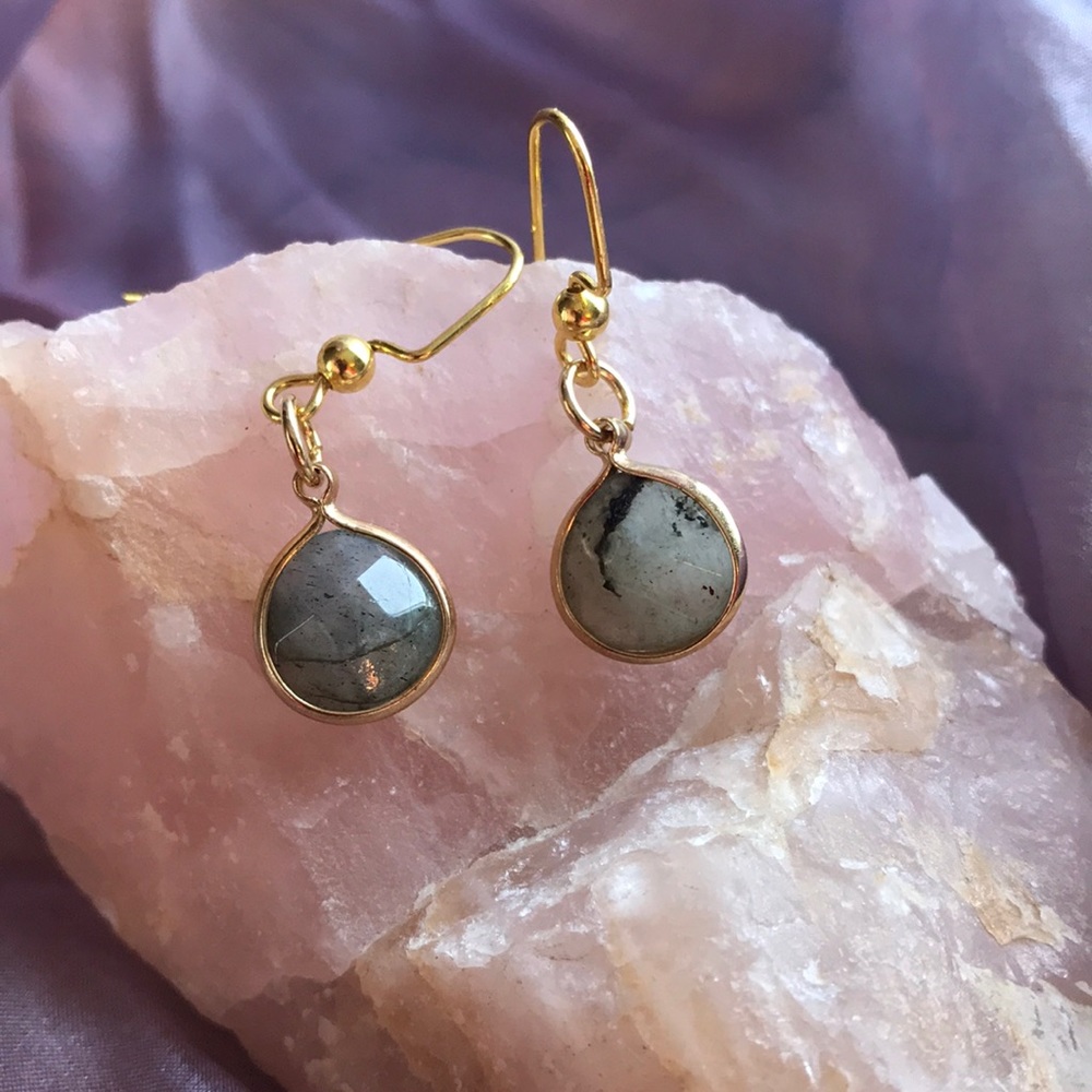 Dangle earrings